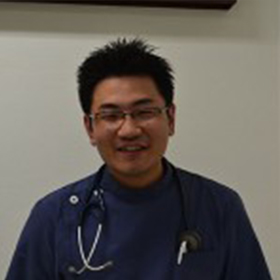 院長　獣医師　藤本 晋輔